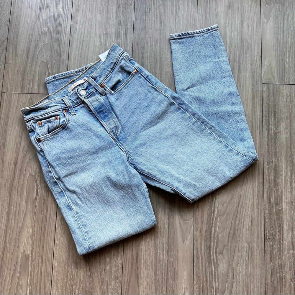 Levi's Wedgie Icon High Rise Jeans light blue